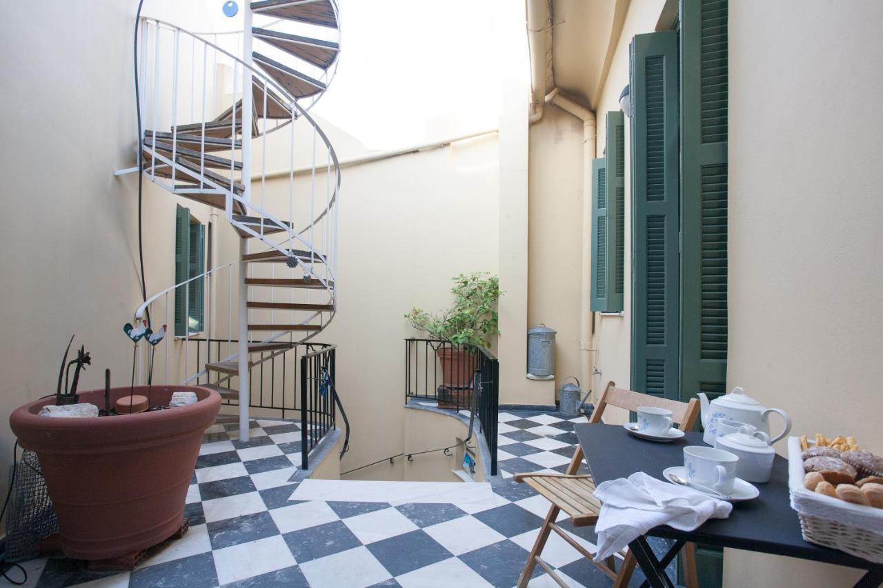 House At The Foothills Of Acropolis Apartment Athens